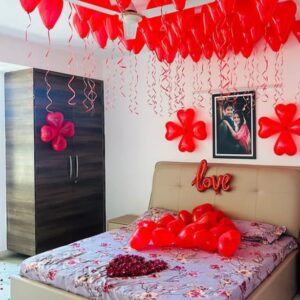 Romantic room decoration