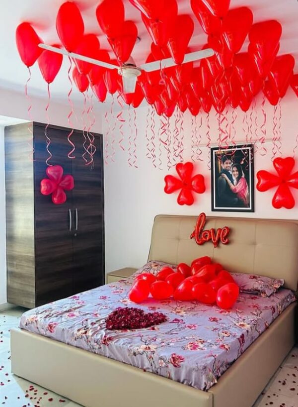 Romantic room decoration